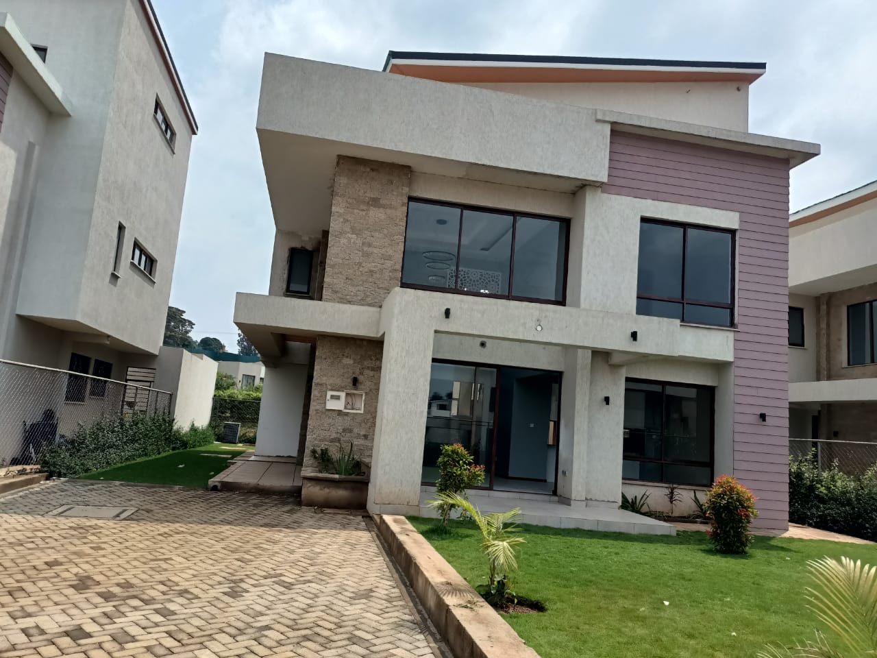 Modern 4 Bedroom townhouses for rent in Runda off Northern Bypass