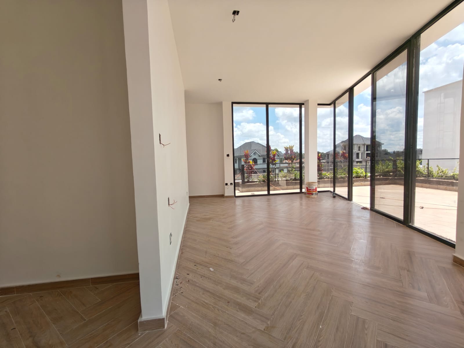 Modern 4 Bedroom Townhouses for Sale in Runda – Near UN Gigiri & Kiambu Road