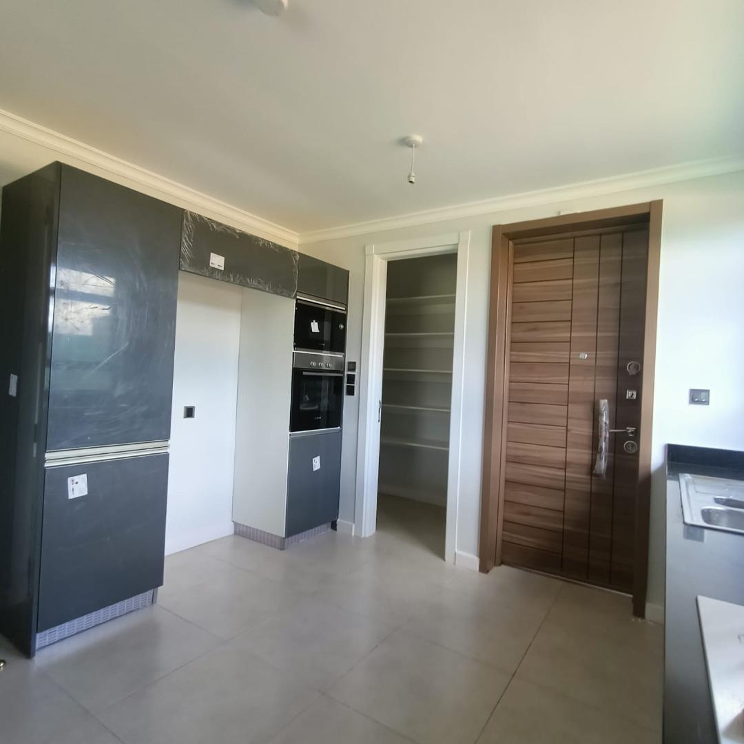 Luxury 4 Bedroom Townhouse in a Secure Gated Estate in Runda