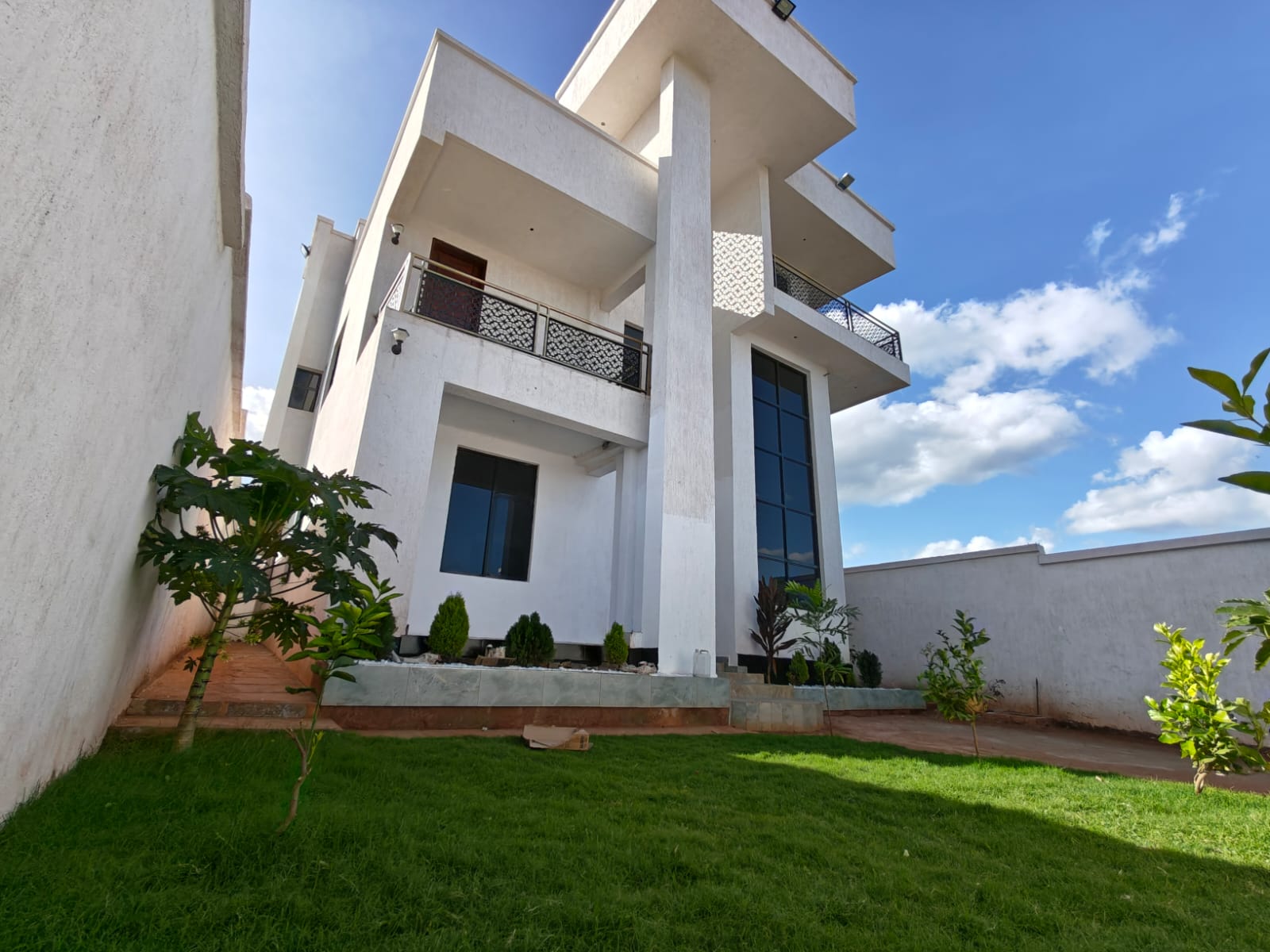 Three - level 6 Bedroom Townhouse for Sale off Kiambu Road